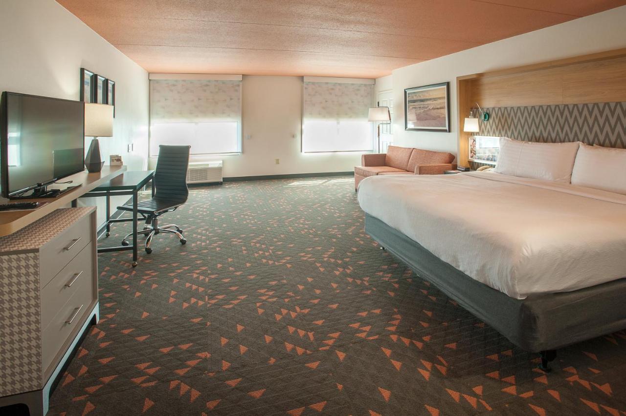 Holiday Inn Pensacola - University Area By Ihg Ferry Pass Exterior photo