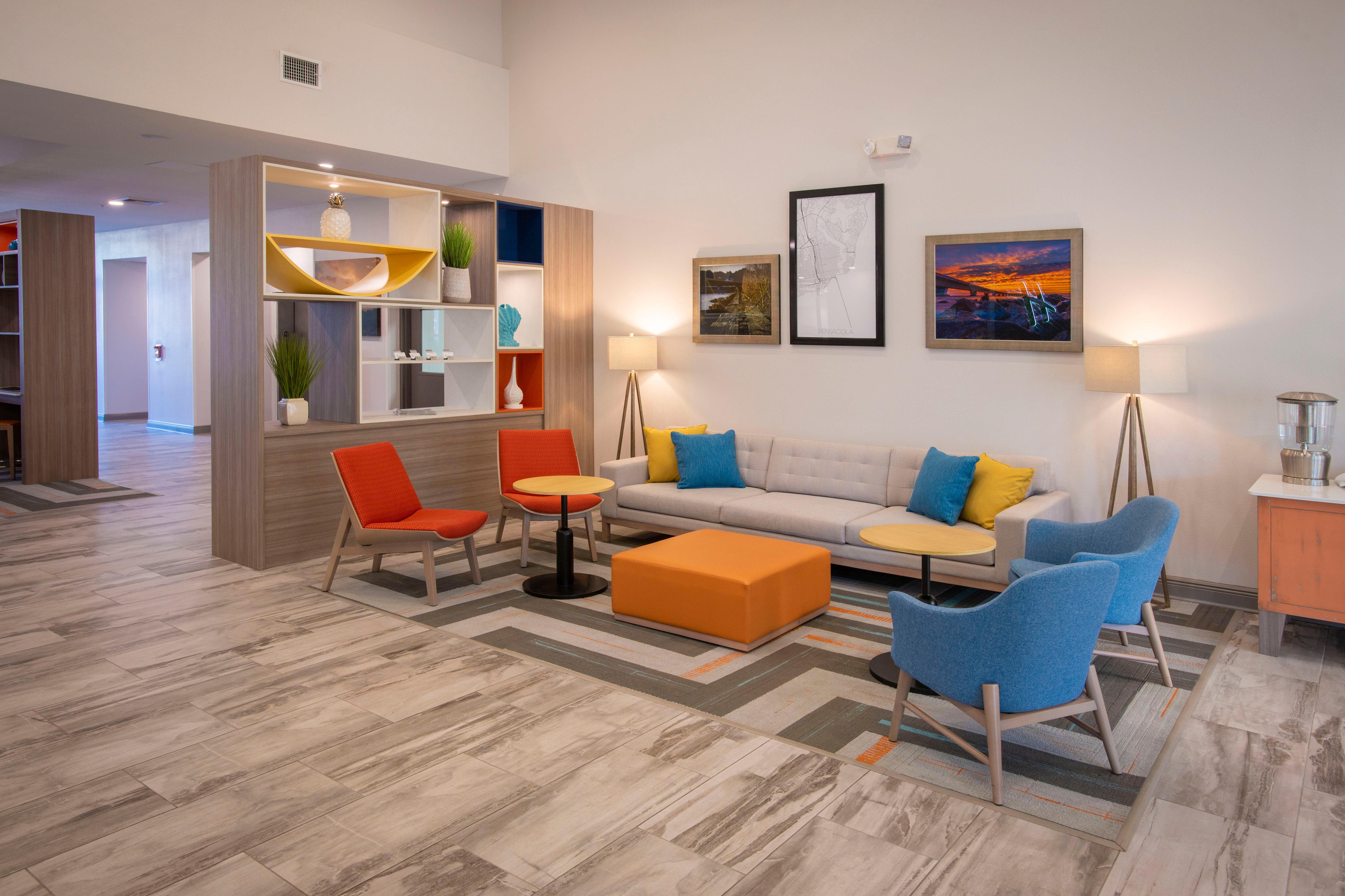 Holiday Inn Pensacola - University Area By Ihg Ferry Pass Exterior photo
