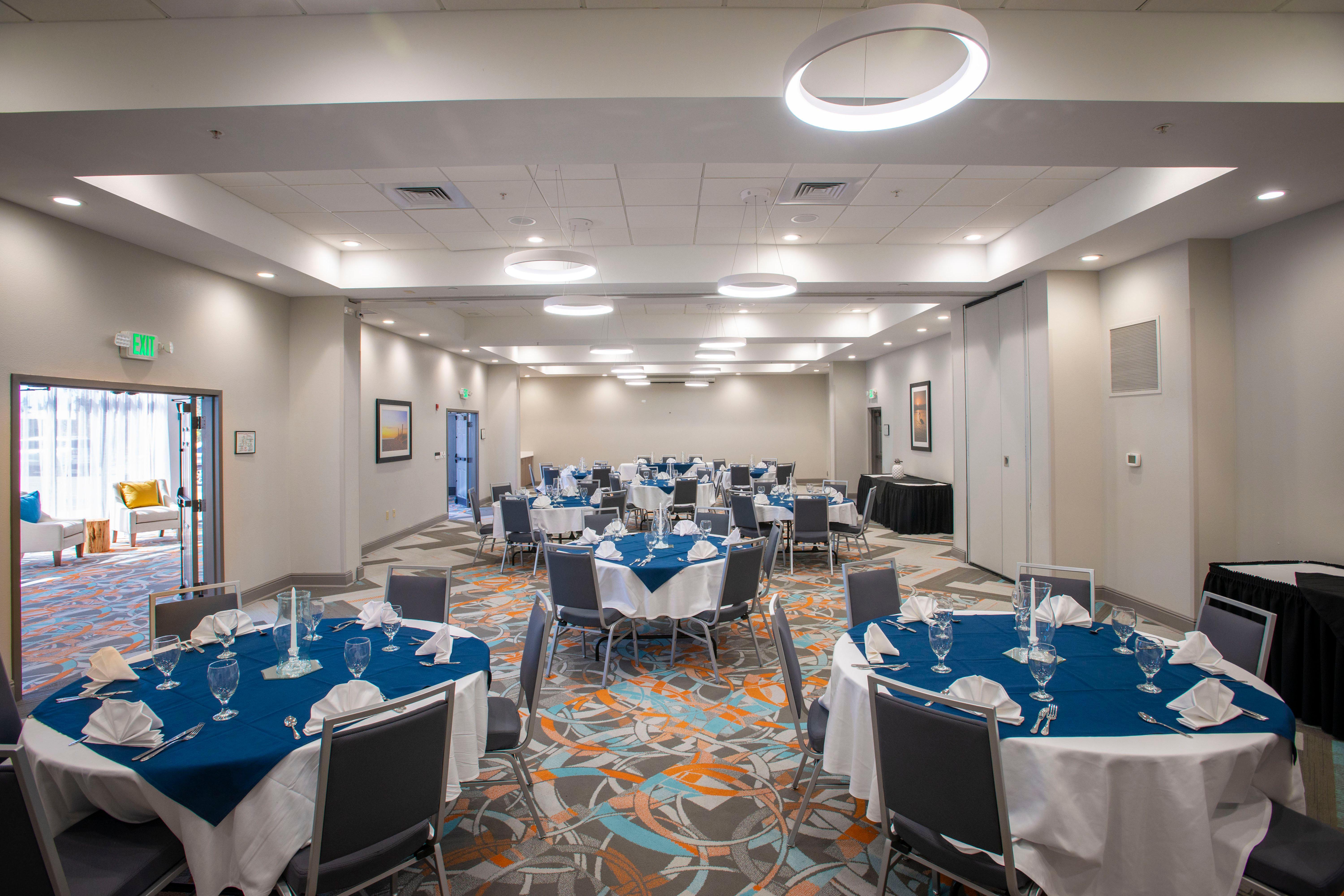 Holiday Inn Pensacola - University Area By Ihg Ferry Pass Exterior photo
