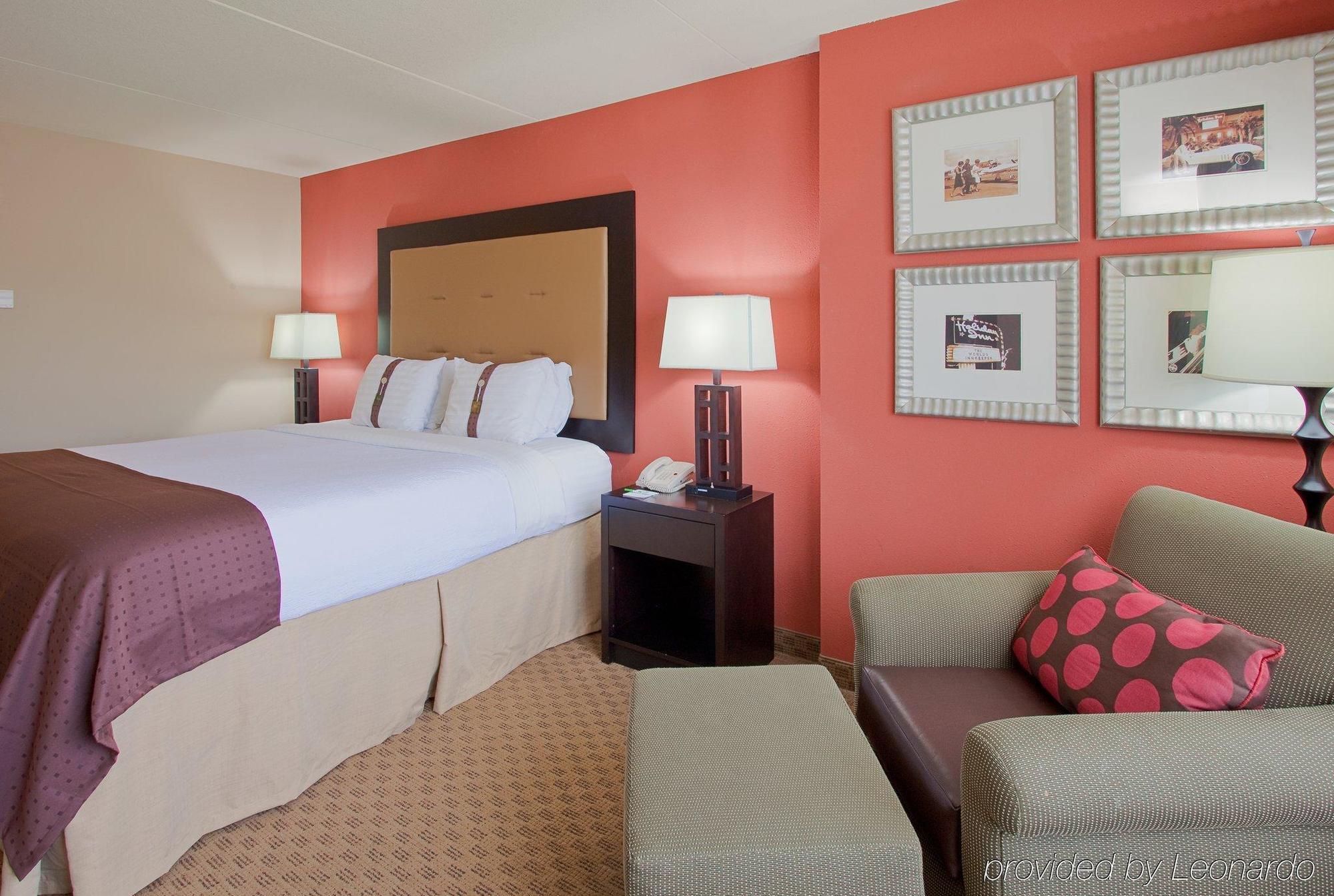 Holiday Inn Pensacola - University Area By Ihg Ferry Pass Exterior photo