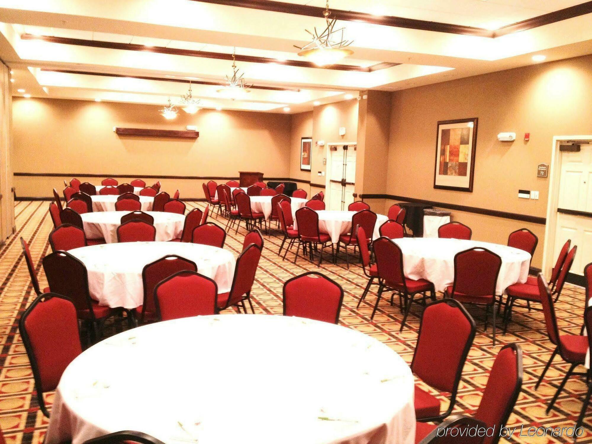 Holiday Inn Pensacola - University Area By Ihg Ferry Pass Facilities photo