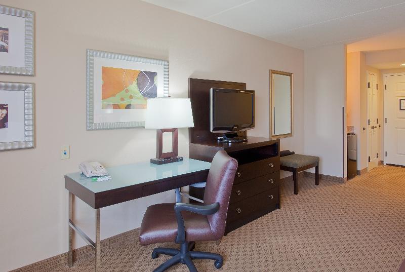 Holiday Inn Pensacola - University Area By Ihg Ferry Pass Exterior photo