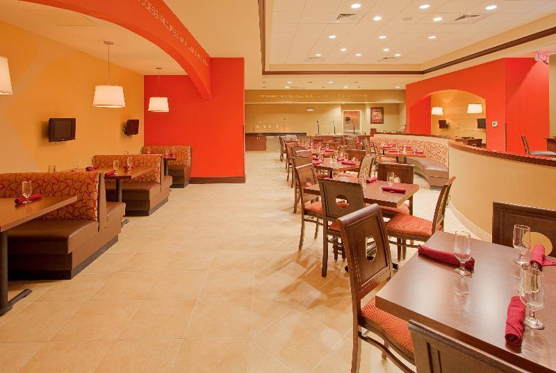 Holiday Inn Pensacola - University Area By Ihg Ferry Pass Exterior photo